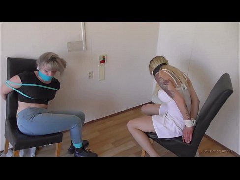 ❤️ व्यसनाधीन / बांधलेले आणि गुंडाळलेले / संकटात मुलगी ☑ अश्लील mr.hentai-ita.ru ❌❤